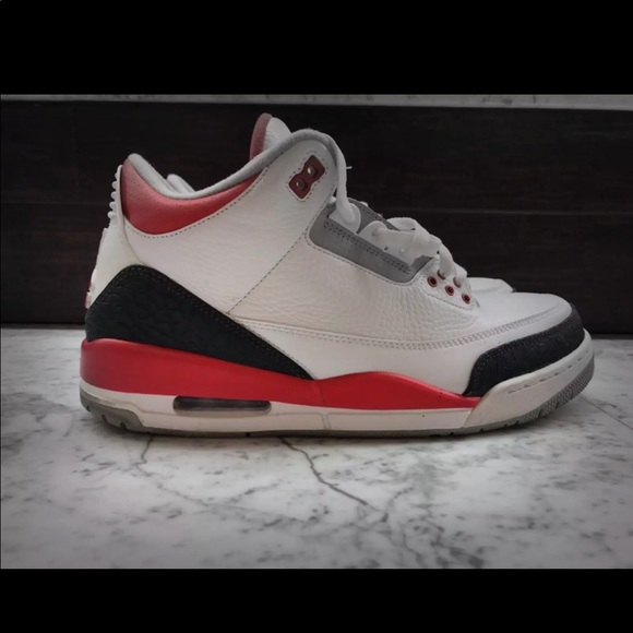 Authentic Jordan 3 retro fire red - Picture 6 of 6